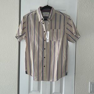 Men’s collard slim fit button down. NWT